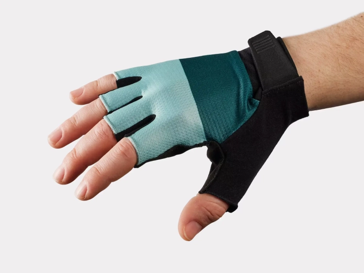 CircuitTwinGelGlove_37097_G_Primary.webp
