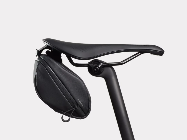TrekSaddleBlendrBag-41674-C-Primary.webp