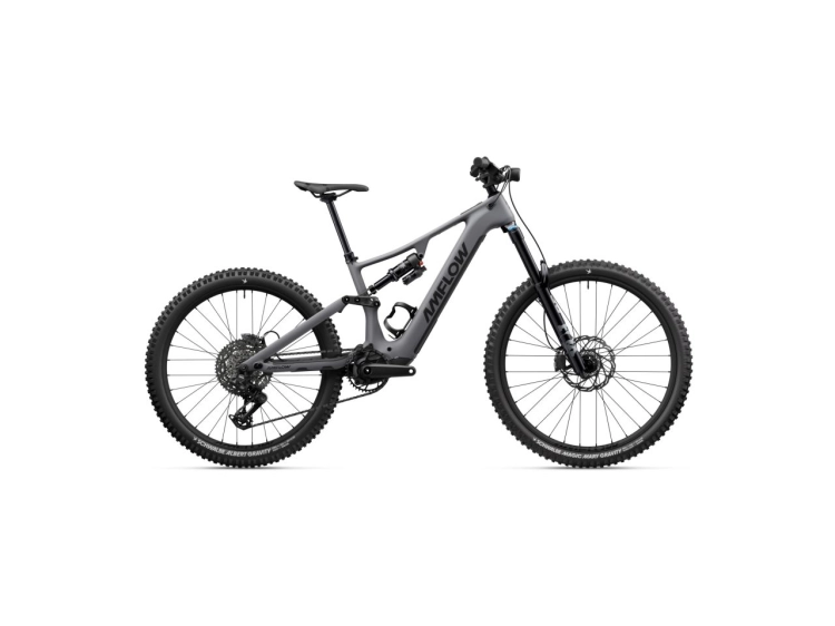 amflow_pr_carbon_pro_01_7c8b.jpg